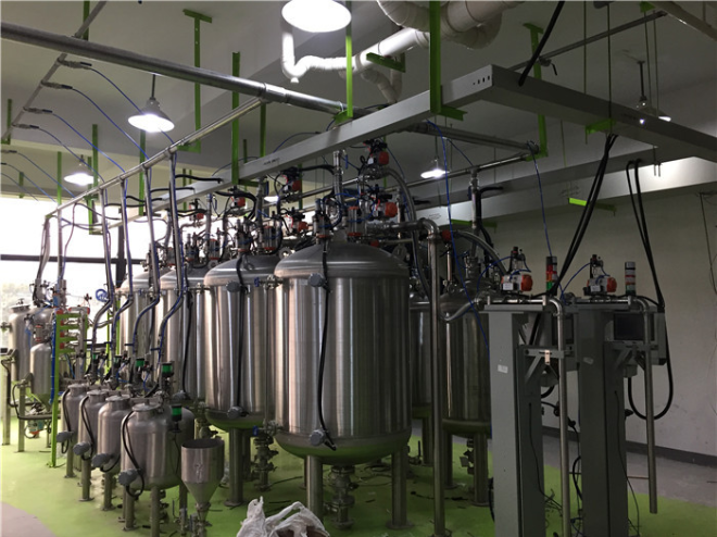 化妝品化工原料稱重自動(dòng)配料系統(tǒng)