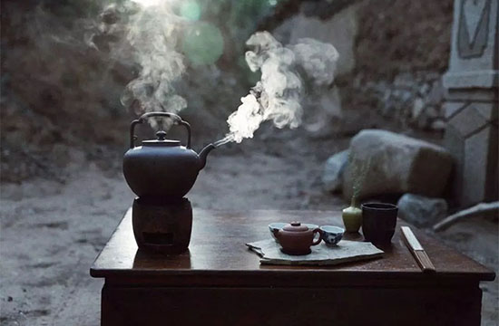 圍爐煮茶|適合煮著喝的茶有哪些？[精制鋼圍爐|炭火爐|圍爐茶桌]