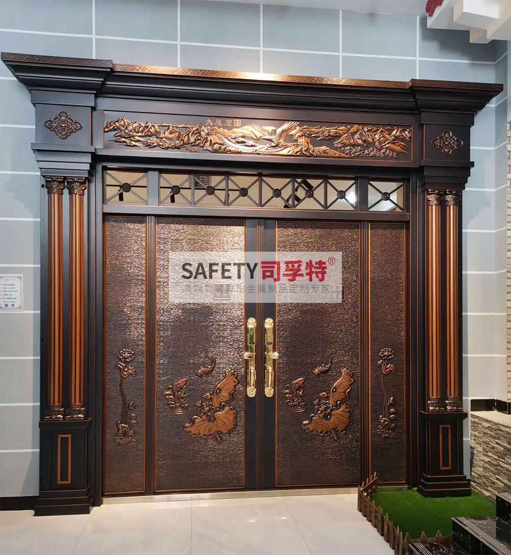 別墅大門用什么材質(zhì)好？[別墅銅門，鋁藝別墅大門](圖2)