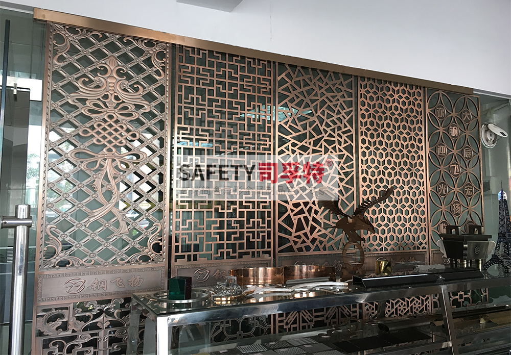 不銹鋼屏風(fēng)隔斷有哪些特點(diǎn)[司孚特金屬屏風(fēng)，不銹鋼屏風(fēng)](圖3)